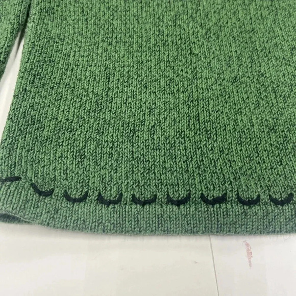 Christopher Banks Women’s Knit Sweater Green Size Large Hand Embroidered Cabin - Picture 5 of 12